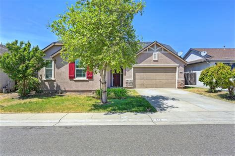 It contains 4 bedrooms and 3 bathrooms. . Zillow sacramento ca